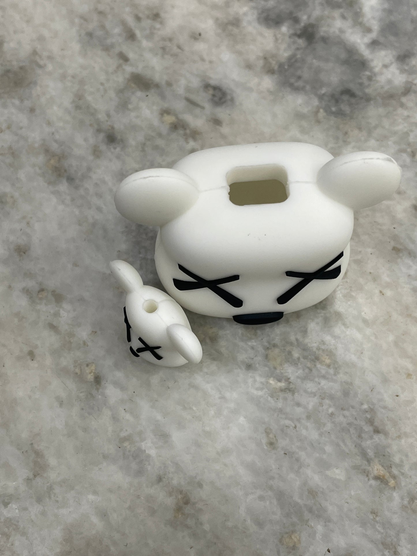 Bear Head Charger Case – Silicone Protective Cover for iPhone Adapter