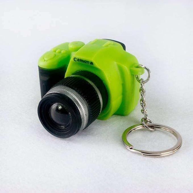 Pack of 2 Camera Theme Design Keychain with Sound, Key Ring for Bag Wallet Pendant, Mini Camera Design Keychain Ring Child Toy Kids Key Chain Pendant Creative Gift (Random Colour)