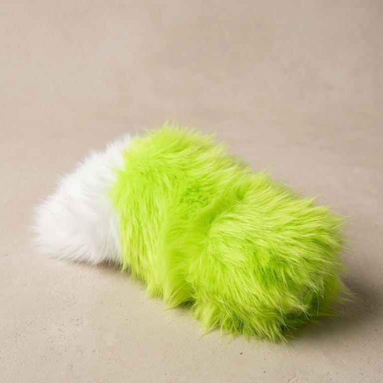 Cute Moving Cat Tail Decor – Multi-Purpose Snap-On Faux Fur Wagging Tail for Scooters, Bikes, Helmets, Cars