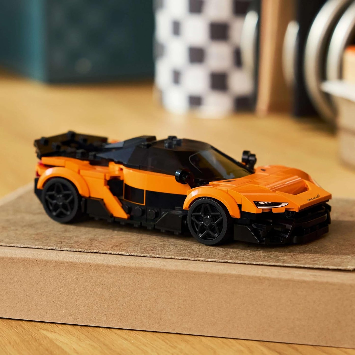 LEGO Speed Champions McLaren W1 - The Real Supercar with 1 Minifigure - Race Car - 77257