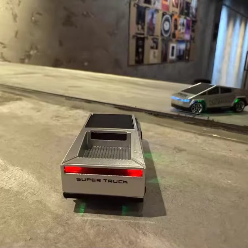 MINI RC Off-Road Vehicle Alloy Car Model Remote Control 1:64 USB Charging