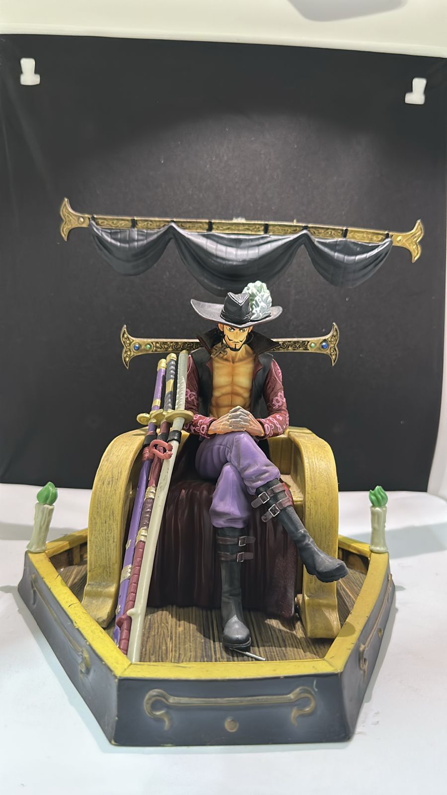 Dracule Mihawk Throne Figure - One Piece Collectible Statue