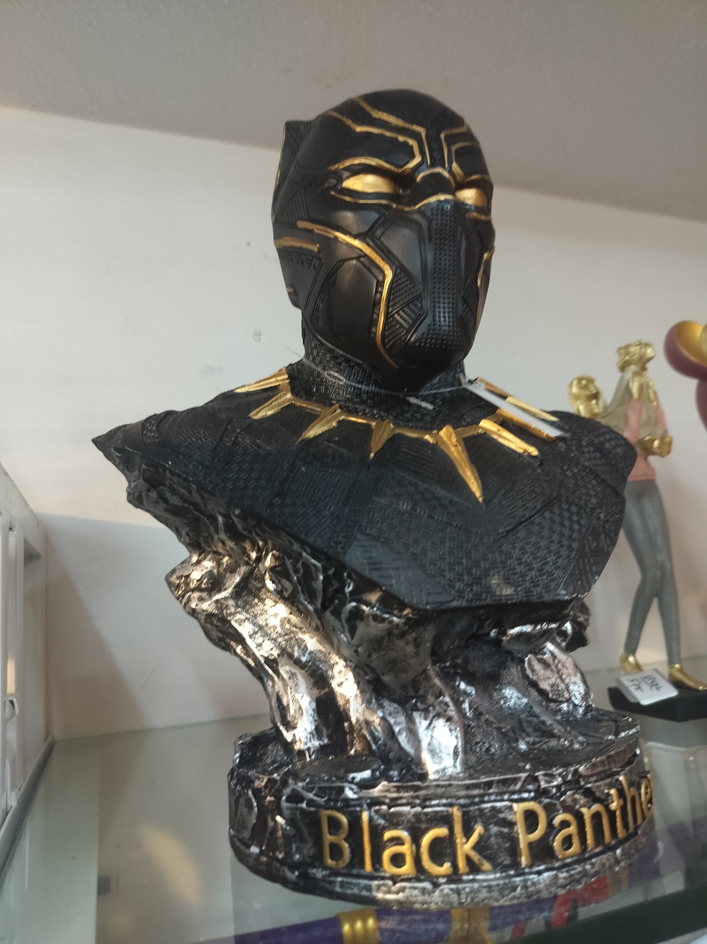 Black Panther Bust Statue – Marvel Wakanda Hero Display Piece