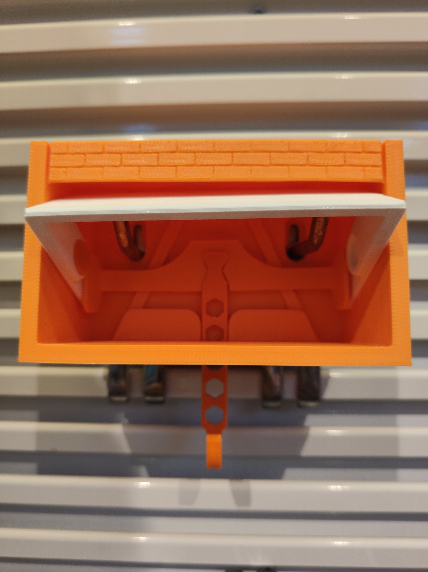 Garage Key Holder with Random OG Hotwheels