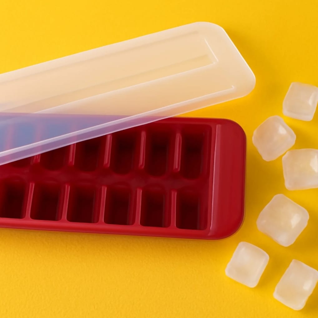 Premium Ice Cube Tray with Lid – Easy Release, Food-Grade Silicone, 18 Cavities