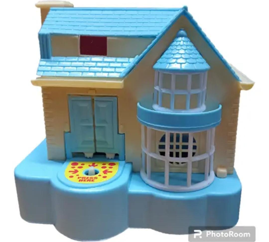 Dreamy Light-Up Mini Dollhouse – Press & Play Musical Toy