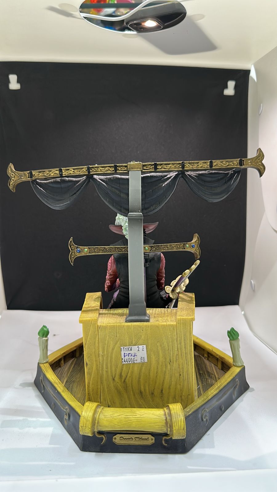 Dracule Mihawk Throne Figure - One Piece Collectible Statue