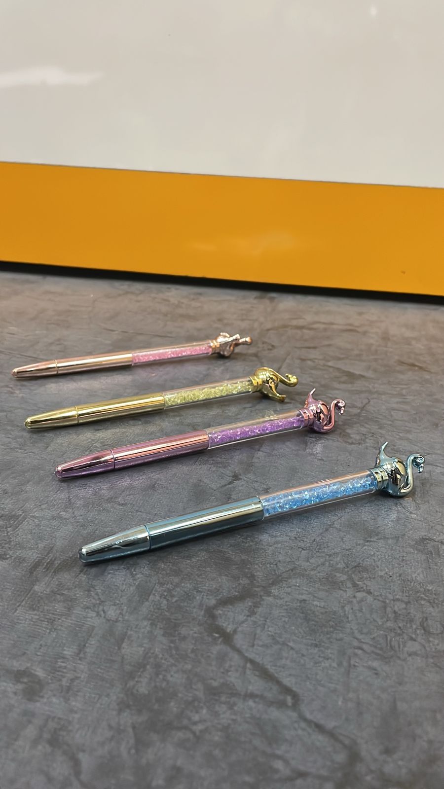 Acrylic Diamond Treasure Crown Shape Twist Ballpoint Pen Set (48PCS, 0.7MM, Blue Ink)