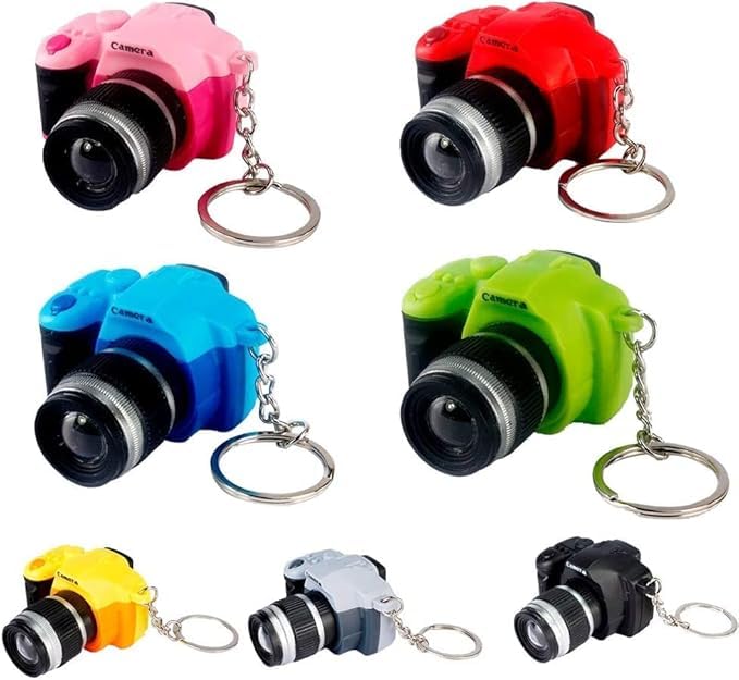 Pack of 2 Camera Theme Design Keychain with Sound, Key Ring for Bag Wallet Pendant, Mini Camera Design Keychain Ring Child Toy Kids Key Chain Pendant Creative Gift (Random Colour)