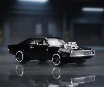 1970 Dodge Muscle Car 1:64 Die-Cast Model – Collectible Miniature (random colours 🖤 💙 ♥️)