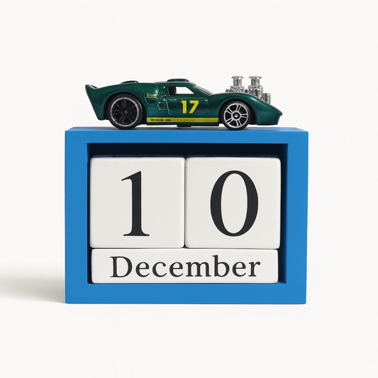 Retro Toy Car Wooden Perpetual Calendar – Desk & Home Décor (Multiple Variants)