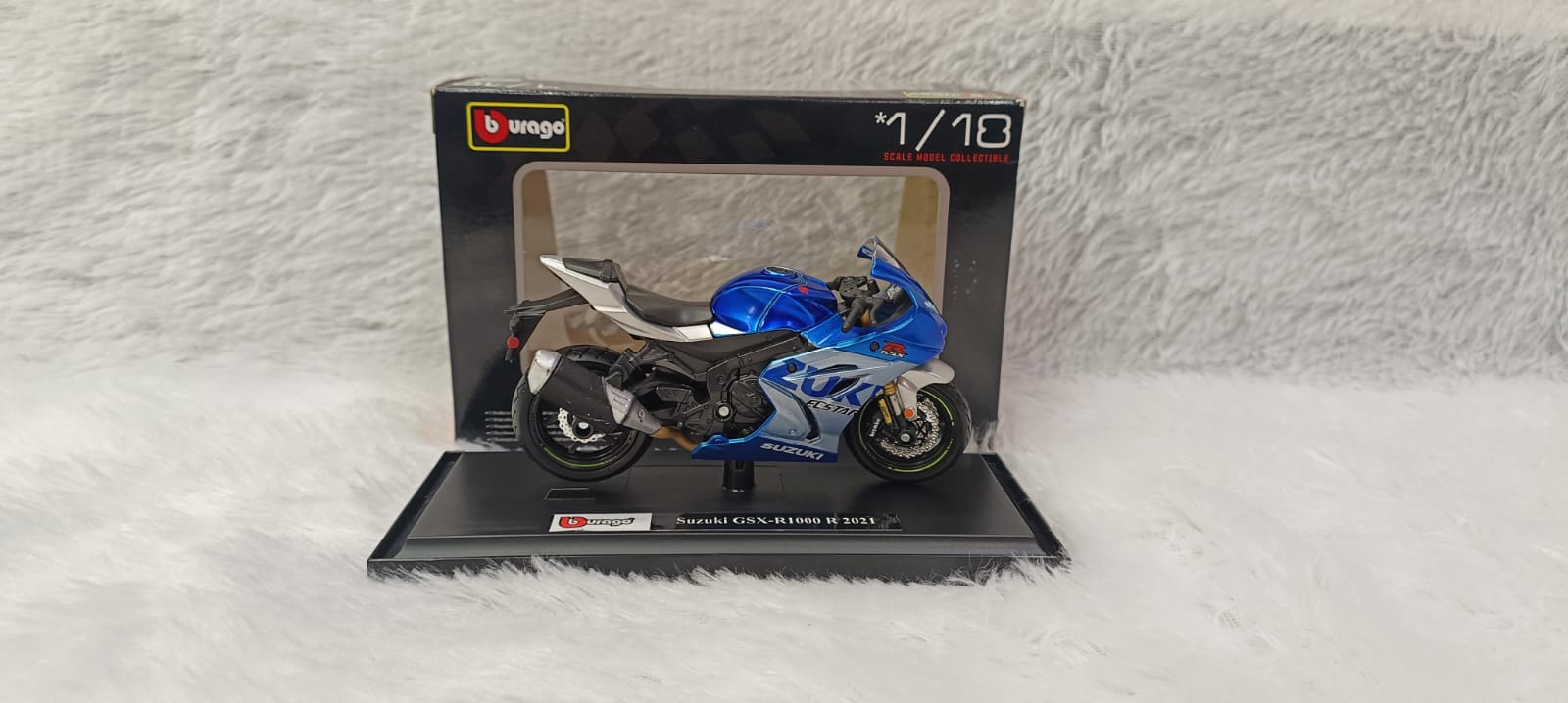 Suzuki GSX-R1000R 2021 Diecast Model – 1:18 Scale Collectible 🏍️🔥