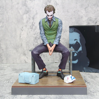 Joker Gotham Edition - 27cm Collectible Action Figure for Desk Decor