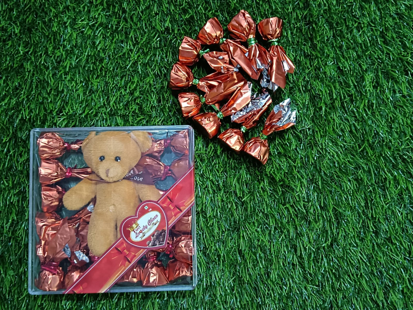 Lovely Choco Teddy Love Chocolate Box