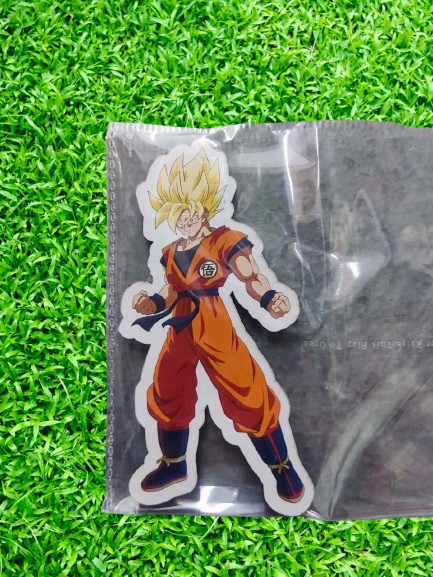 Super Saiyan Goku - Unleashed Power fridge magnet