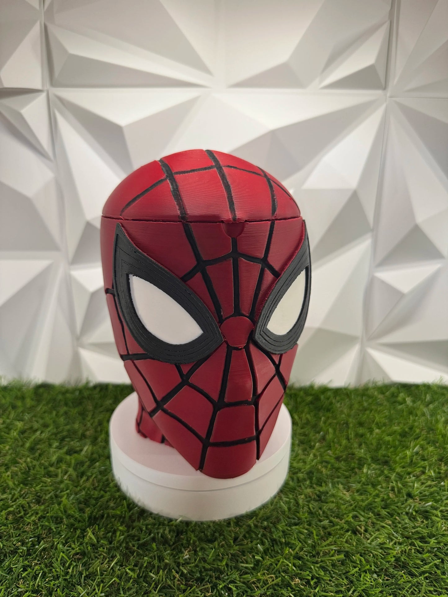 Ultimate 3D Spider-Man Popcorn Bucket & Collectible Bust.