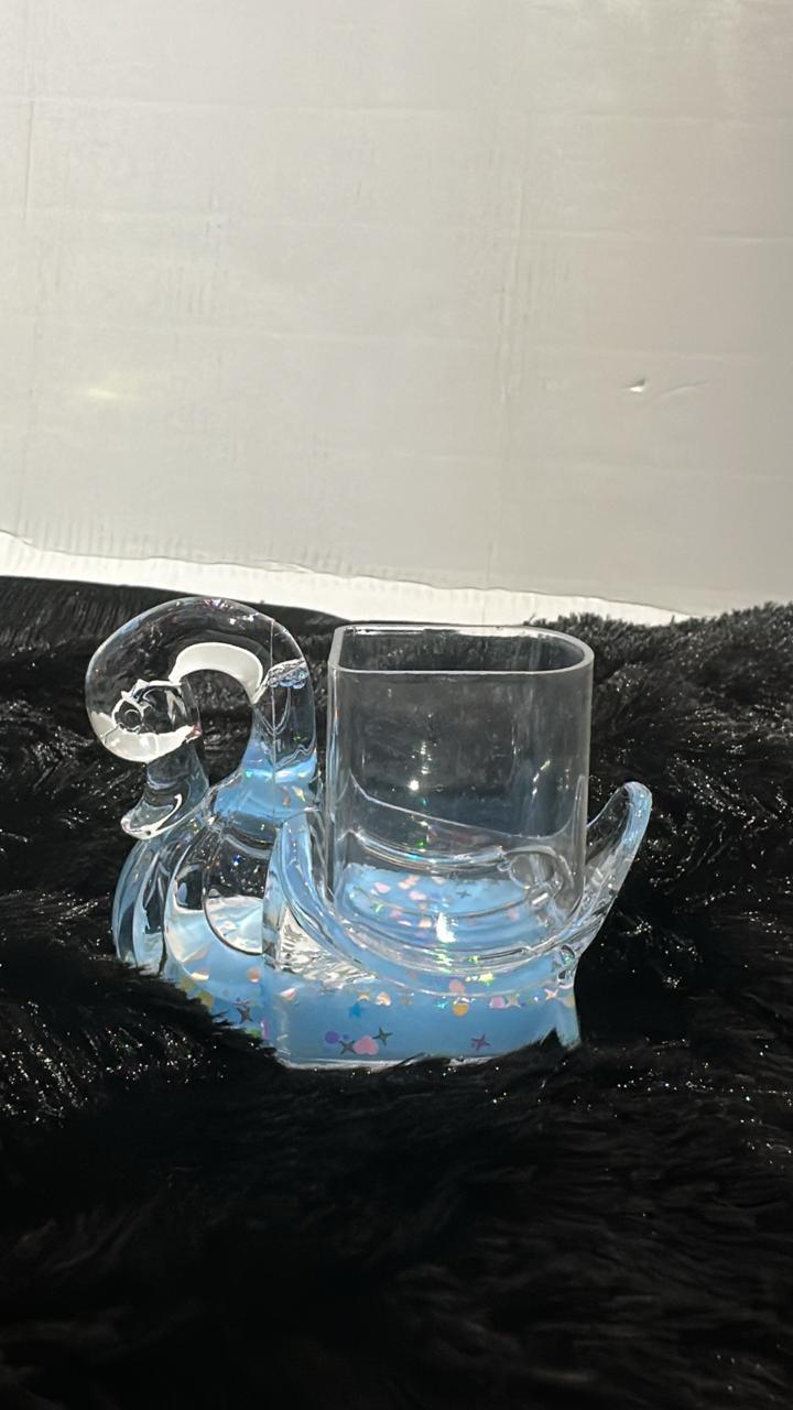 Swan-Shaped Glass Tumbler with Glitter Base