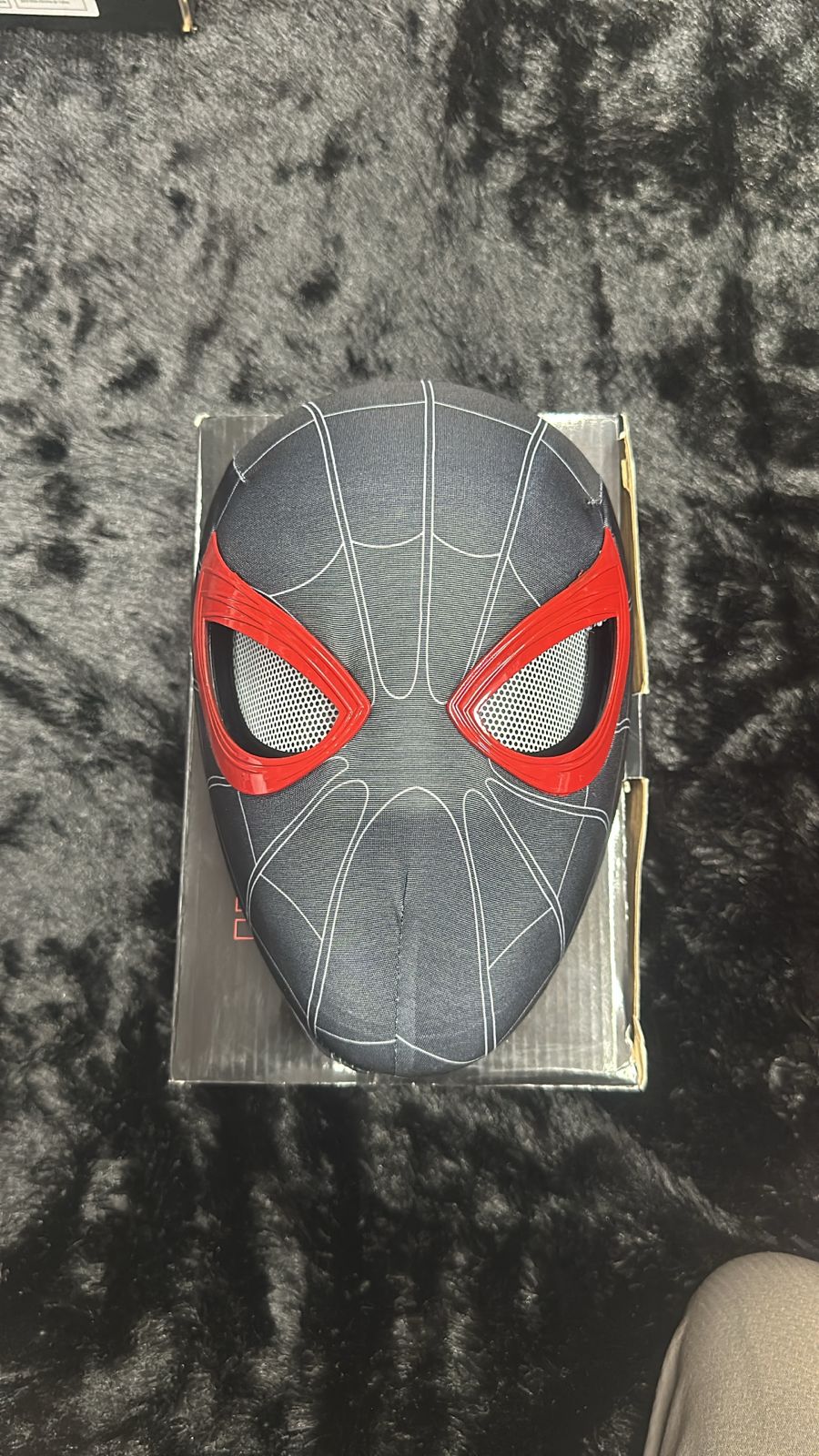 Red & Black Spider-Man Mask – Ultimate Superhero Roleplay Mask