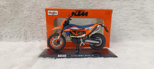 KTM 690 SMC R Diecast Model – 1:12 Scale by Maisto
