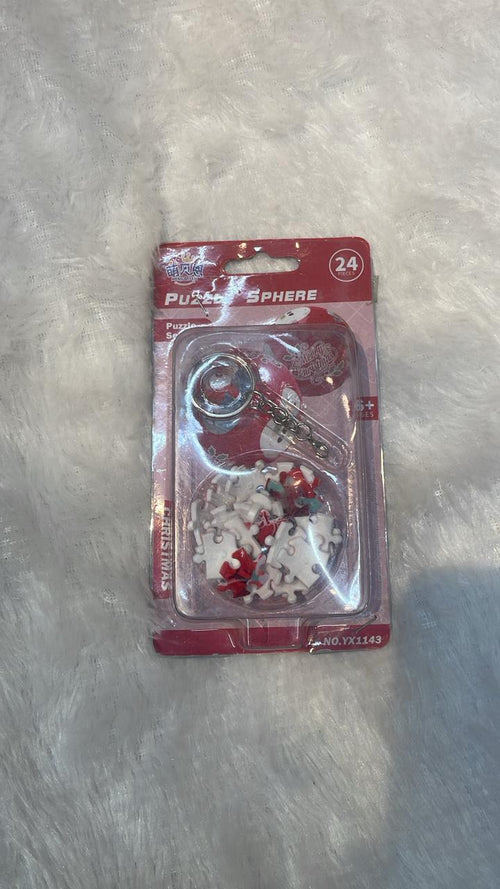 Puzzle Sphere Keychain - 24-Piece Mini 3D Puzzle with Sports Theme