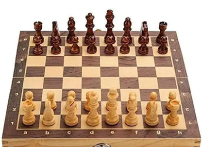 Classic Wooden Chess Set with Foldable Board
