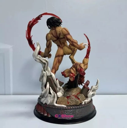 Attack on Titan - Eren Yeager vs Armored Titan Diorama Statue