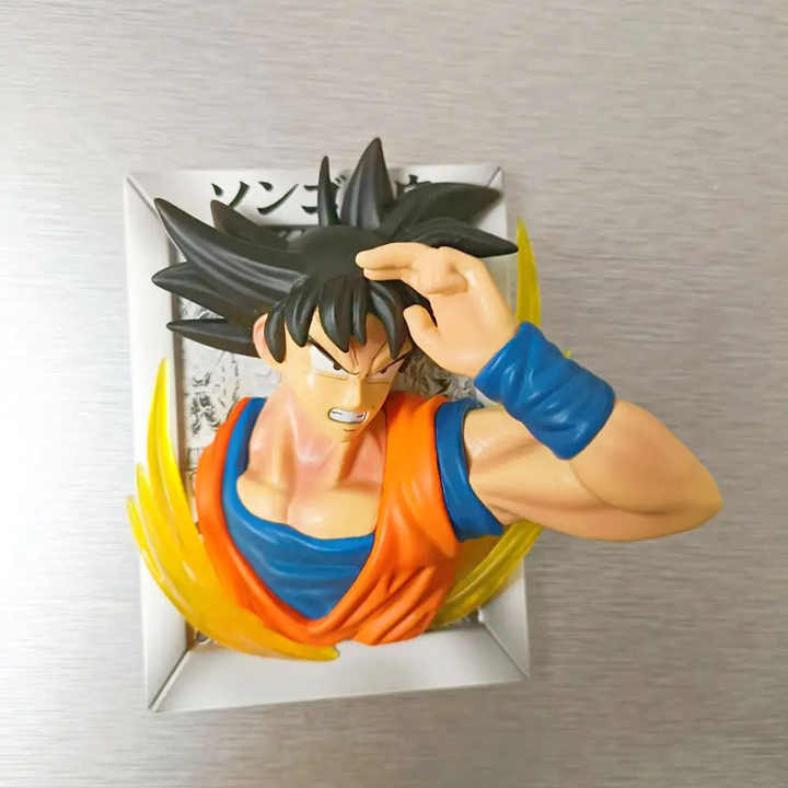 Goku Super Saiyan Bust - Dragon Ball Z Collectible